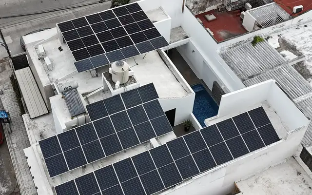 Instalación de paneles solares realizada por Grupo Solar en Veracruz, foto 10
