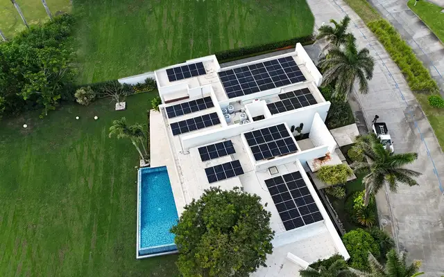 Instalación de paneles solares realizada por Grupo Solar en Veracruz, foto 6